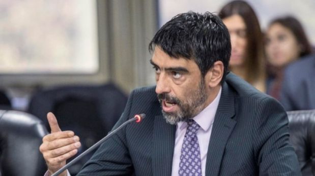 El Ministerio de Seguridad, a cargo de Alejandra Monteoliva, denunciará al diputado Rodolfo Tailhade por supuesto espionaje ilegal, según confirmaron fuentes oficiales.
