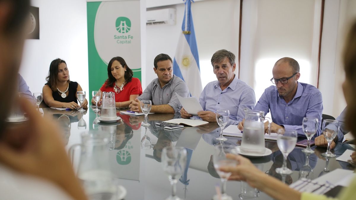 Jatón dispuso un plan de austeridad ante la crisis municipal heredada