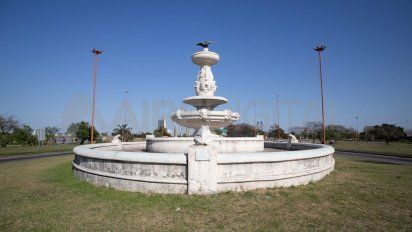 Aire de Santa Fe | Fuente de la Cordialidad MT 8.jpg