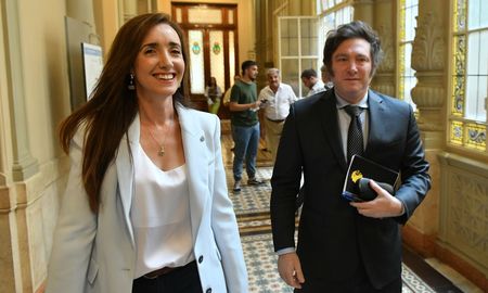 Milei dio a entender que la relación con Villarruel está en su peor momento y por primera vez la cuestionó de forma directa. Milei dio a entender que la relación con Villarruel está en su peor momento y por primera vez la cuestionó de forma directa.