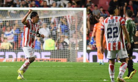 Cristian Tarragona marcó el 1-0 de Unión contra Aldosivi. Cristian Tarragona marcó el 1-0 de Unión contra Aldosivi.