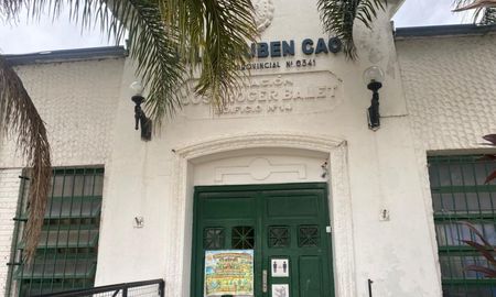Ocurrió durante el fin de semana en la escuela Julio Rubén Cao, en el norte de la ciudad de Santa Fe. El sospechoso intentaba llevarse un ventilador y una radio. Ocurrió durante el fin de semana en la escuela Julio Rubén Cao, en el norte de la ciudad de Santa Fe. El sospechoso intentaba llevarse un ventilador y una radio.