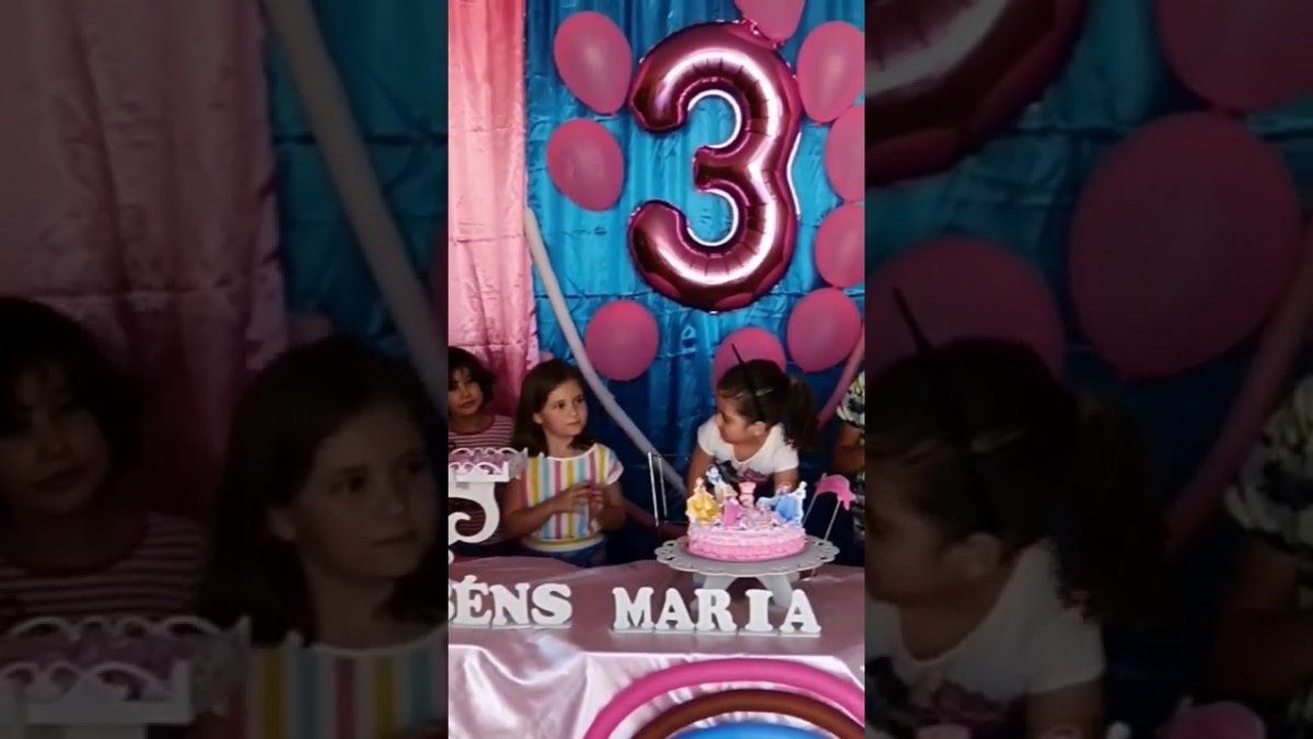 Apagó la velita de la cumpleañera