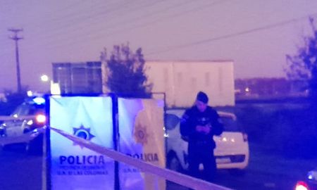 La víctima fue embestida por un auto al intentar cruzar la Ruta Provincial 6 en el acceso sur a Esperanza. La víctima fue embestida por un auto al intentar cruzar la Ruta Provincial 6 en el acceso sur a Esperanza.