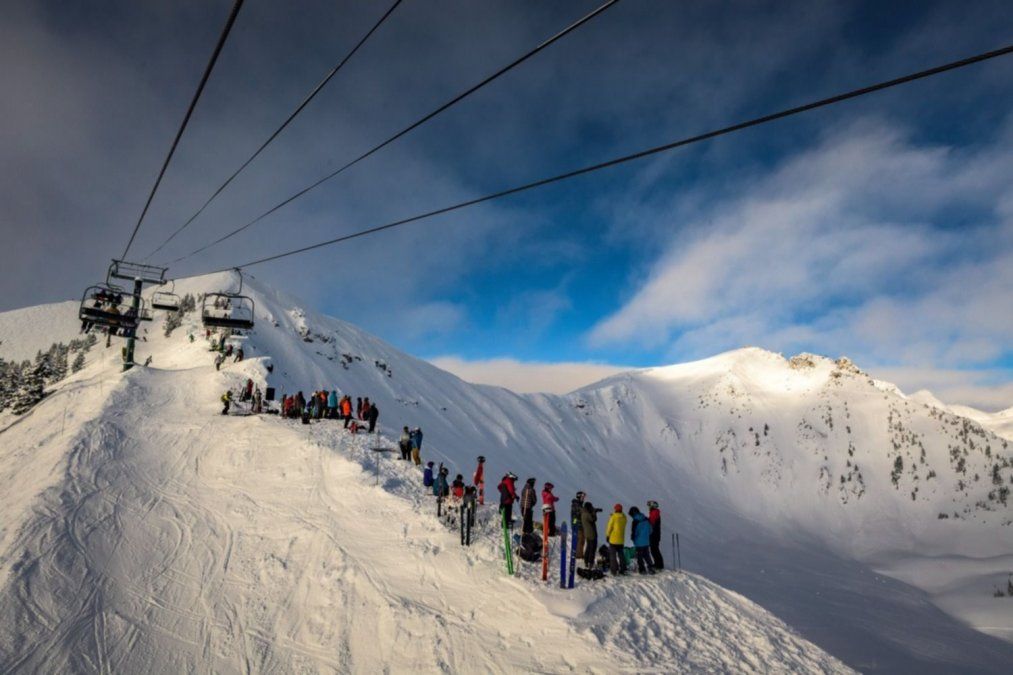 Canadá: dos argentinos murieron tras quedar atrapados en una avalancha de nieve
