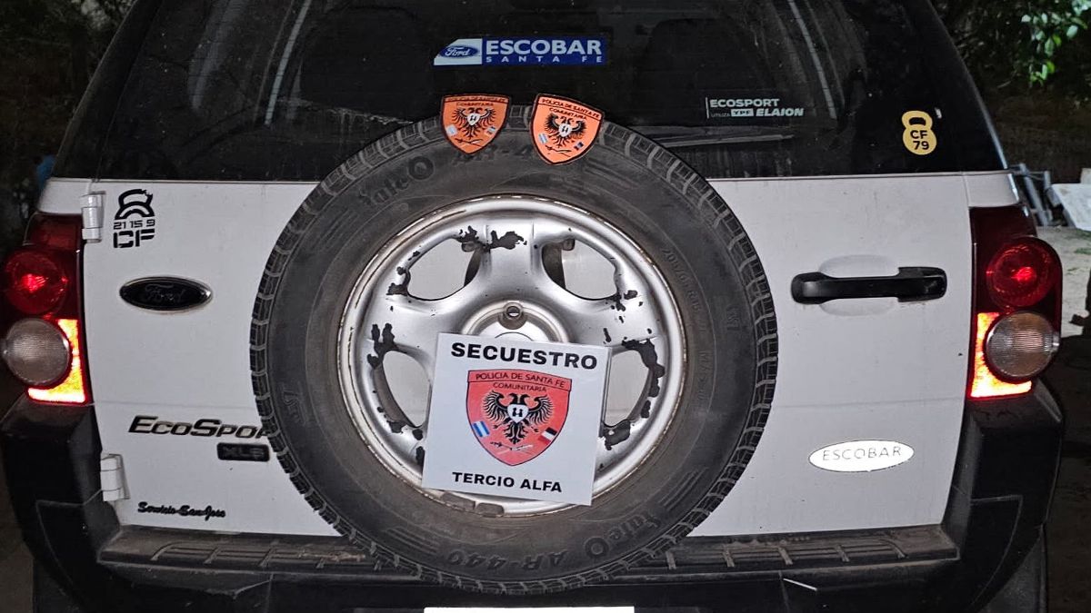 El vehículo fue secuestrado y puesto a disposición de la Justicia. El vehículo fue secuestrado y puesto a disposición de la Justicia.