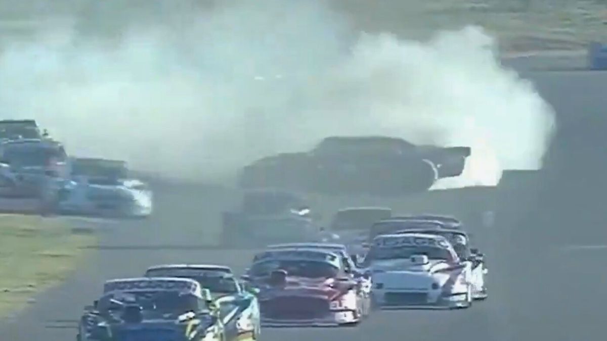 Impactante accidente en el Turismo Carretera: milagro en Neuquén y dos pilotos involucrados