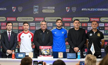 Chiqui Tapia publicó fotos con Darío Herrera y el jefe de los árbitros luego de la polémica en el Superclásico Chiqui Tapia publicó fotos con Darío Herrera y el jefe de los árbitros luego de la polémica en el Superclásico