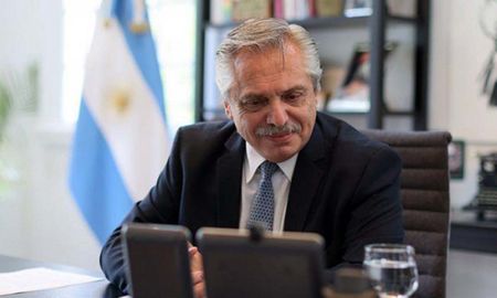 Este domingo definieron cómo seguir ante el crecimiento de casos de covid en Argentina. Este domingo definieron cómo seguir ante el crecimiento de casos de covid en Argentina.