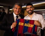 El Kun Agüero se convirtió en nuevo jugador del Barcelona y ya está en Argentina para sumarse al seleccionado de Lionel Scaloni. El Kun Agüero se convirtió en nuevo jugador del Barcelona y ya está en Argentina para sumarse al seleccionado de Lionel Scaloni.