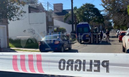 Investigan el hallazgo de un cadáver en un baldío de barrio Candioti. Investigan el hallazgo de un cadáver en un baldío de barrio Candioti.