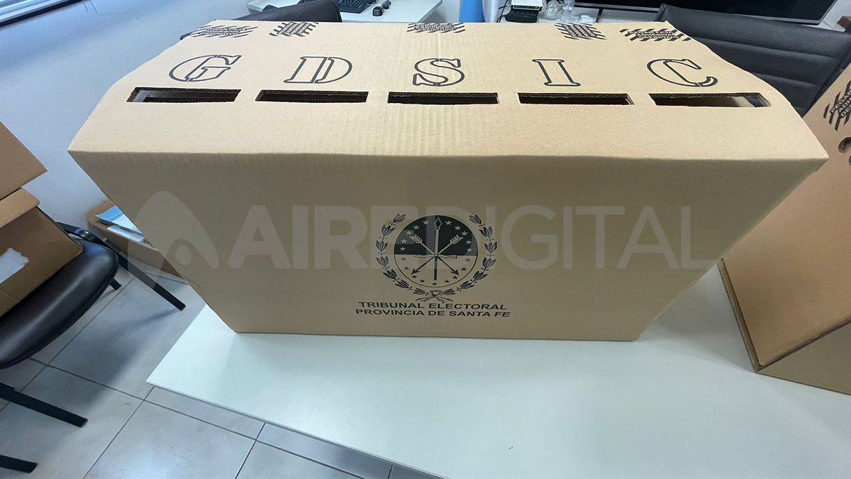 Se abre una nueva polémica en materia electoral por la reelección de los intendentes en la provincia de Santa Fe.