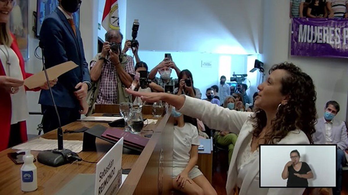 Asumió María Laura Mondino como concejal.