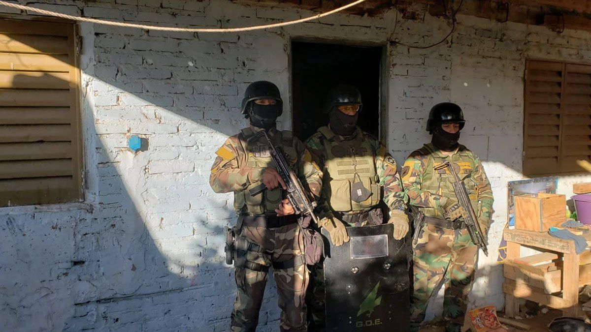 De los operativos participaron efectivos de la Comisaría 24