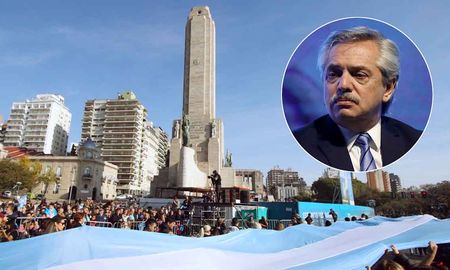 Alberto Fernández se conectará virtualmente con los alumnos de todo el país el próximo sábado 20 de junio. Alberto Fernández se conectará virtualmente con los alumnos de todo el país el próximo sábado 20 de junio.