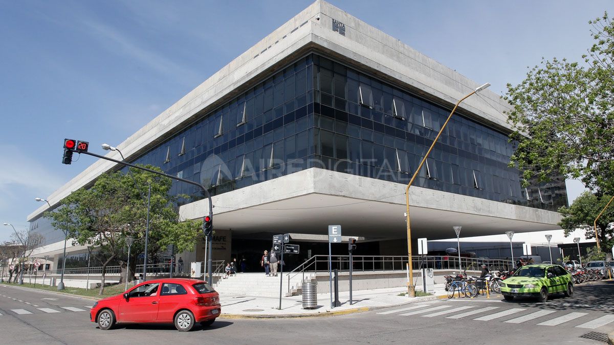 El Cemafe evalúa incorporar camas no covid por la saturación del sistema de salud.