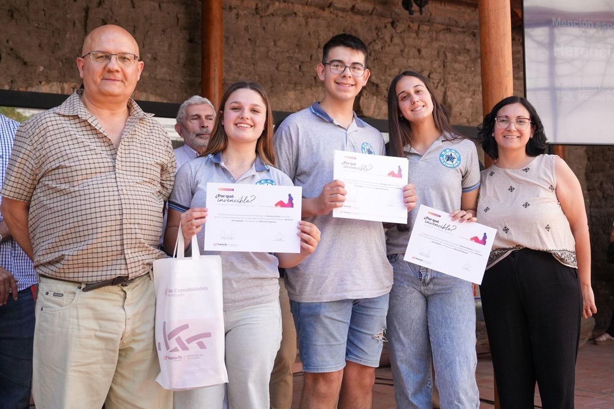 La Provincia de Santa Fe premió producciones de 16 escuelas en el concurso sobre el Brigadier López.