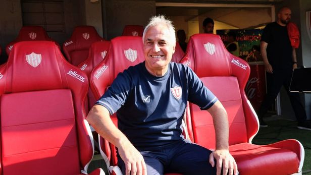 Leonardo Madelón, técnico de Unión.