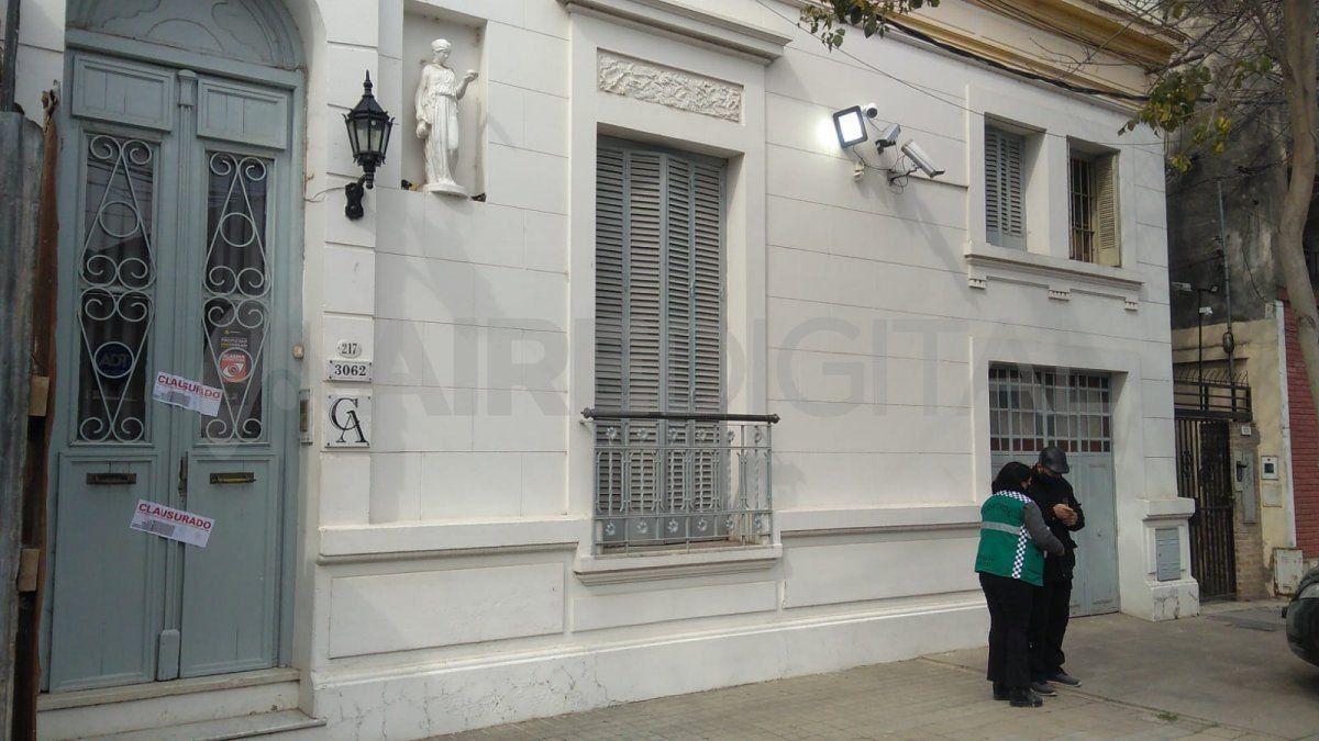 Una de las mujeres que resultó víctima de los profesionales que trabajaban relató el padecimiento que hoy atraviesa luego de ser operada seis veces en menos de cuatro meses.