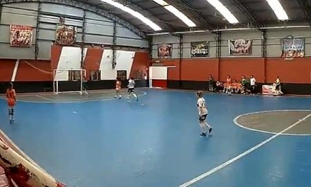 video vergonzoso: jugadoras se marcaron cuatro goles en contra para asegurarse un mejor cruce video vergonzoso: jugadoras se marcaron cuatro goles en contra para asegurarse un mejor cruce