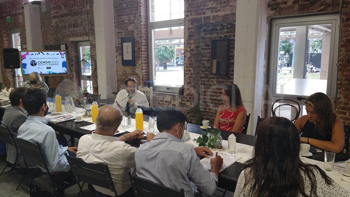 Para organizar el Censo Nacional 2022, se realizó en Santa Fe una reunión organizativa entre el Indec y el Ipec .