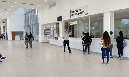Durante el recorrido habitual para observar a sus pacientes, una m&eacute;dica descubri&oacute; que una mujer con s&iacute;ntomas de coronavirus se hab&iacute;a fugado junto a su hijo de 1 a&ntilde;o.