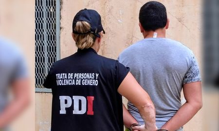 Policías de Trata de Persona y Violencia de Genero lo detuvieron y pusieron a disposición de la Justicia. Policías de Trata de Persona y Violencia de Genero lo detuvieron y pusieron a disposición de la Justicia.