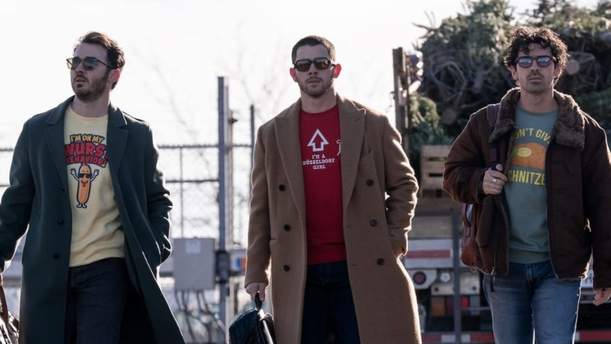 El tráiler de la película incluye el nuevo sencillo 'Coming Home This Christmas', disponible en todas las plataformas.