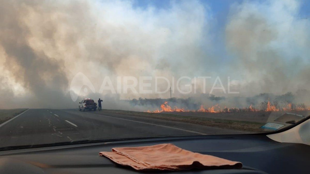 El fuego complica cada vez más el Gran Santa Fe y aún no hay responsables identificados