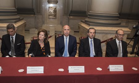Los magistrados del máximo tribunal buscarán definir el futuro de los tres jueces que el Gobierno quiere regresar a los cargos que ocupaban años atrás. Los magistrados del máximo tribunal buscarán definir el futuro de los tres jueces que el Gobierno quiere regresar a los cargos que ocupaban años atrás.