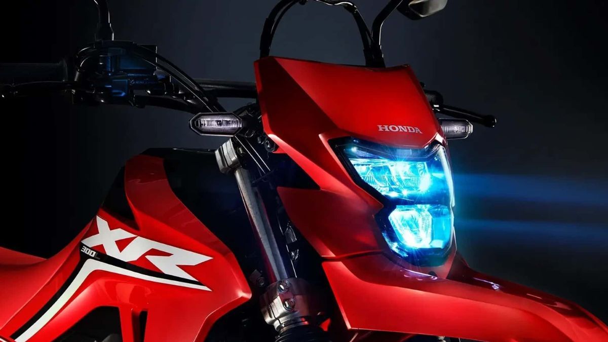 La Honda Tornado XR300L dispone de iluminación LED completa. 