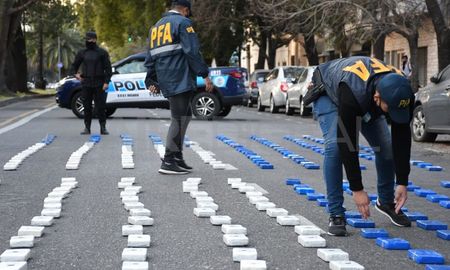 El cargamento secuestrado en Villa Constitución fue luego contabilizado en una calle en Rosario. El cargamento secuestrado en Villa Constitución fue luego contabilizado en una calle en Rosario.