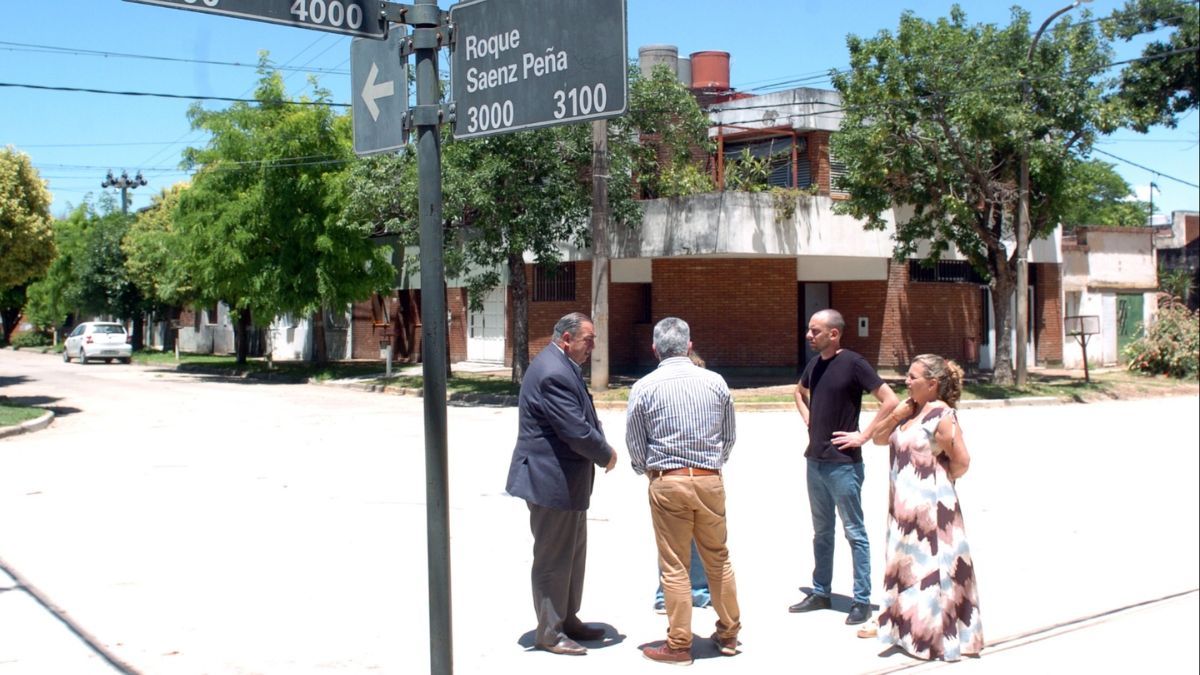 El intendente Juan Pablo Poletti estuvo este martes presente en la rehabilitación del tránsito tras la obra. El intendente Juan Pablo Poletti estuvo este martes presente en la rehabilitación del tránsito tras la obra.