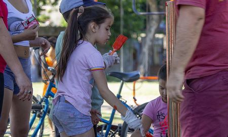 El Día Universal del Niño se celebra todos los años el 20 de noviembre. UNICEF estableció la celebración para recordar a la ciudadanía que las infancias son el colectivo más vulnerable y quienes más sufren las crisis y los problemas del mundo. El Día Universal del Niño se celebra todos los años el 20 de noviembre. UNICEF estableció la celebración para recordar a la ciudadanía que las infancias son el colectivo más vulnerable y quienes más sufren las crisis y los problemas del mundo.