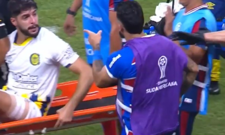 El ex Unión, Emanuel Brítez, reaccionó ante el gesto obsceno de un jugador de Rosario Central El ex Unión, Emanuel Brítez, reaccionó ante el gesto obsceno de un jugador de Rosario Central