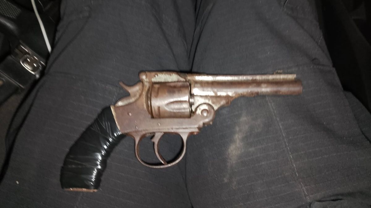 El procedimiento fue realizadopor el Comando Radioeléctrico durante la madrugada. Los sospechosos