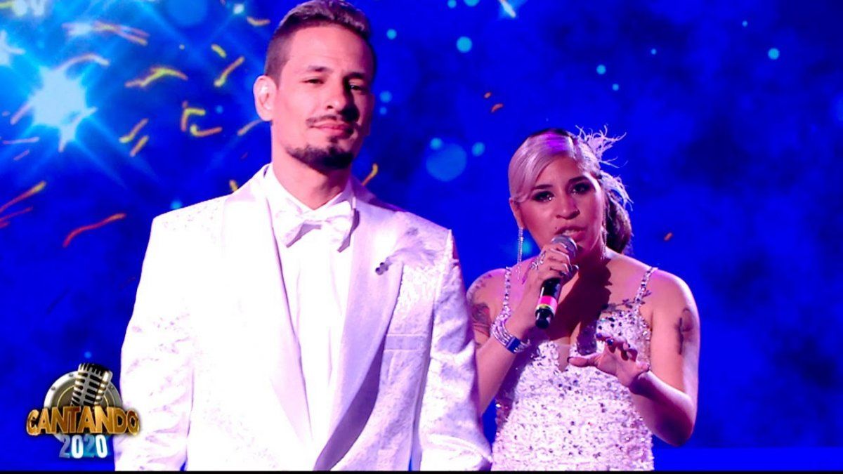 Ambos participantes se lucieron en la pista interpretando un éxito de Robbie Williams