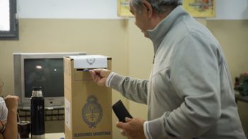 Al mediodía se conocerá el primer dato oficial sobre cuántos santafesinos ya votaron