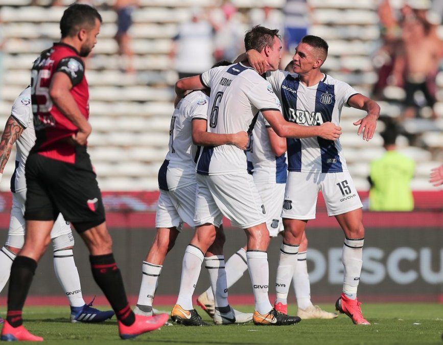 Colón cayó ante Talleres de Córdoba