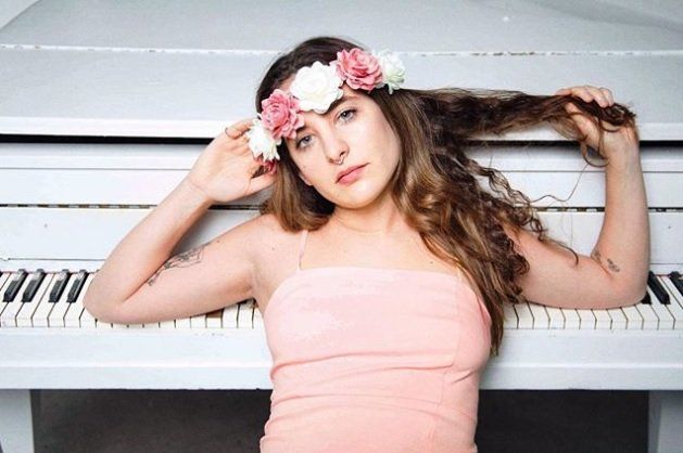 Quién es Michelle Lecrercq, la espectacular voz que entonará el himno en la despedida de Ginóbili