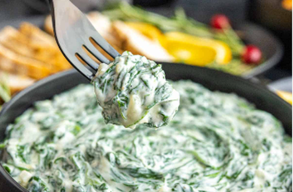 El cremoso de espinacas es una receta vegetariana y rápida muy fácil de hacer y ¡Riquísima!