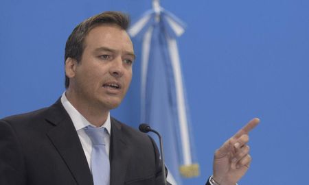 El ministro de Justicia y Derechos Humanos de la Nación, Martín Soria, presentó una denuncia penal en la justicia nacional para que se investigue al ministro de Seguridad y Justicia de CABA, Marcelo D’Alessandro. El ministro de Justicia y Derechos Humanos de la Nación, Martín Soria, presentó una denuncia penal en la justicia nacional para que se investigue al ministro de Seguridad y Justicia de CABA, Marcelo D’Alessandro.