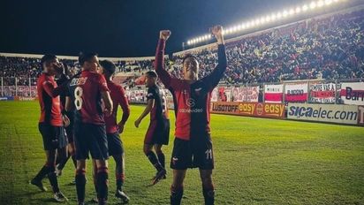 El partido de Colón contra Deportivo Morón volvió a sufrir un cambio