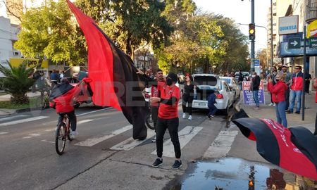 Se conoció el MOTIVO por el cual los hinchas de Colón no podrán viajar a Mendoza. Se conoció el MOTIVO por el cual los hinchas de Colón no podrán viajar a Mendoza.