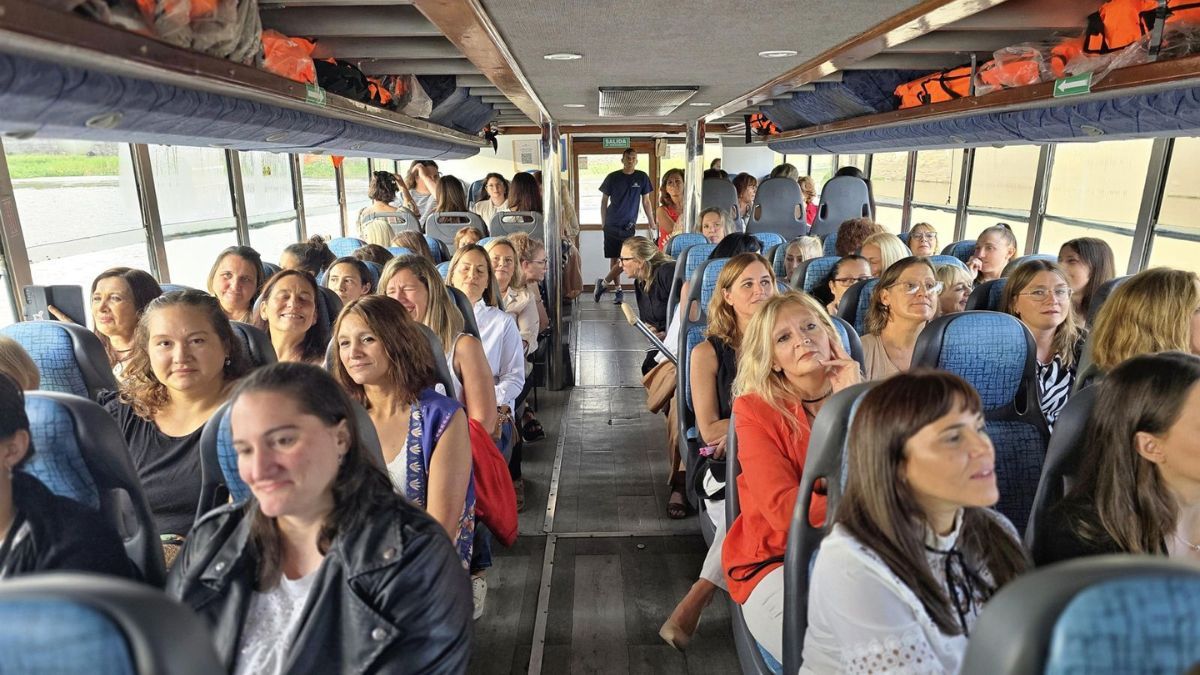 Más de 100 mujeres del entramado productivo santafesino participaron de un encuentro de diálogo y vinculación impulsado por la Provincia. Más de 100 mujeres del entramado productivo santafesino participaron de un encuentro de diálogo y vinculación impulsado por la Provincia.