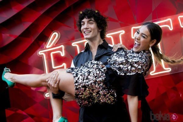 Danna Paola y Jorge López MUY juntos en sesión de fotos ¿hay algo mas?