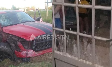 un conocido abogado involucrado en un accidente y destrozos a una comisaria un conocido abogado involucrado en un accidente y destrozos a una comisaria