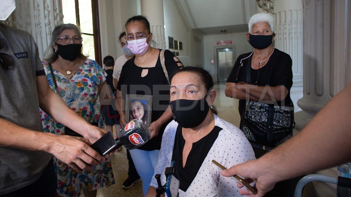 Catalina Narváez, familiar de una víctima, contó por qué decidieron colocarlo en la Casa de Gobierno. 