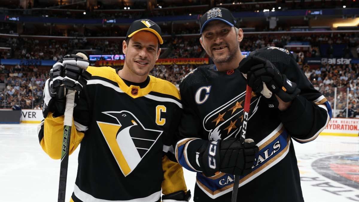 La histórica rivalidad entre Sidney Crosby y Alex Ovechkin marcó una era en el hockey, convirtiéndose en un enfrentamiento legendario que trascendió los límites del deporte. La histórica rivalidad entre Sidney Crosby y Alex Ovechkin marcó una era en el hockey, convirtiéndose en un enfrentamiento legendario que trascendió los límites del deporte.