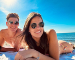 Julián Álvarez junto a su pareja Emilia Ferrero. Con esta foto el delantero la saludó por su cumpleaños. Julián Álvarez junto a su pareja Emilia Ferrero. Con esta foto el delantero la saludó por su cumpleaños.